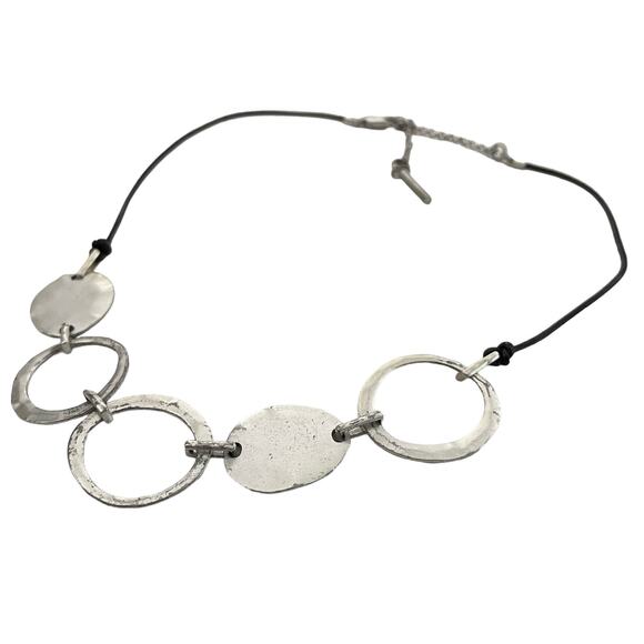 KENNETH COLE Signed 18" SILVER Toned Necklace - Picture 3 of 5